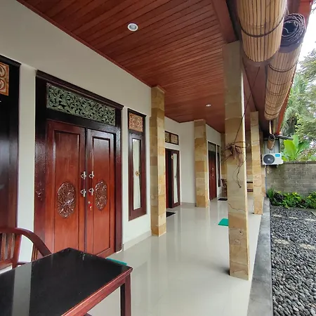 Molog Guest House